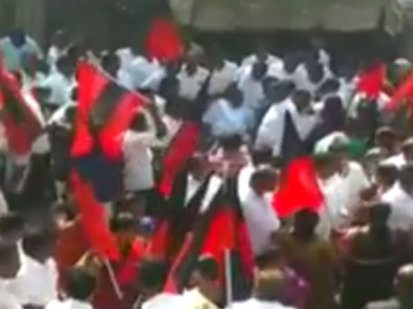 காத்திருந்து கைவிரித்தது