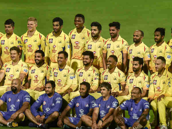 IPL officers forgot to take Umpires to the Chepauk ground IPL officers forgot to take Umpires to the Chepauk ground