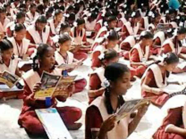 Lakhs students world record by reading tamil in Tiruvannamalai Lakhs students world record by reading tamil in Tiruvannamalai