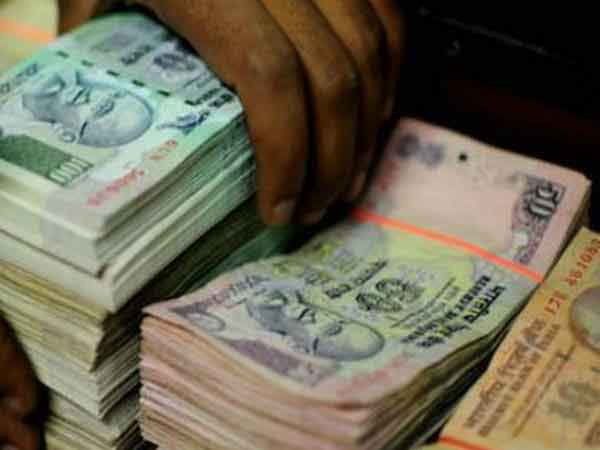 ரூ. 50 ஆயிரம் முன்பணம்