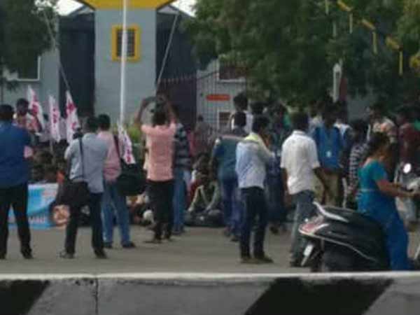 Tanjore Students Protest on Cauvery issue Tanjore Students Protest on Cauvery issue