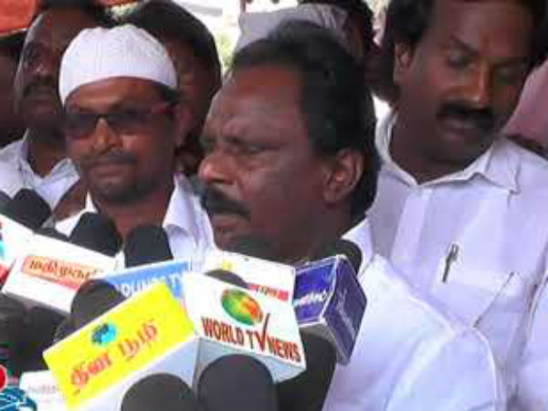 Thiuvallur District Collectrate closed for Party Protest Thiuvallur District Collectrate closed for Party Protest