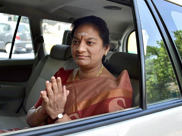 Dinakaran to appoint Sasikala Pushpa as AMMK propaganda secretary? Dinakaran to appoint Sasikala Pushpa as AMMK propaganda secretary?