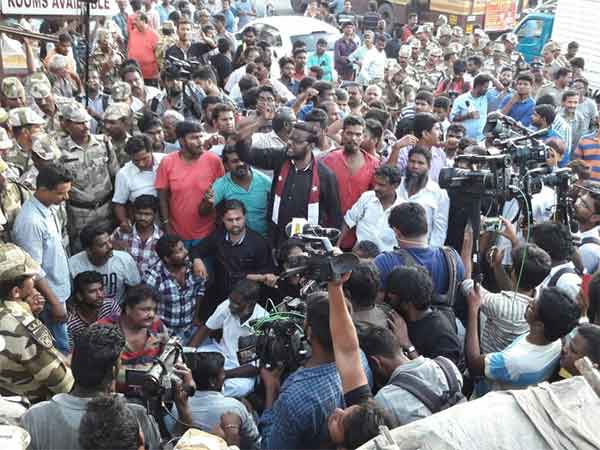 அதிரடி படை