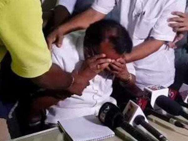 Ktaka BJP leader in tears during press conference for not announced as candidate Ktaka BJP leader in tears during press conference for not announced as candidate