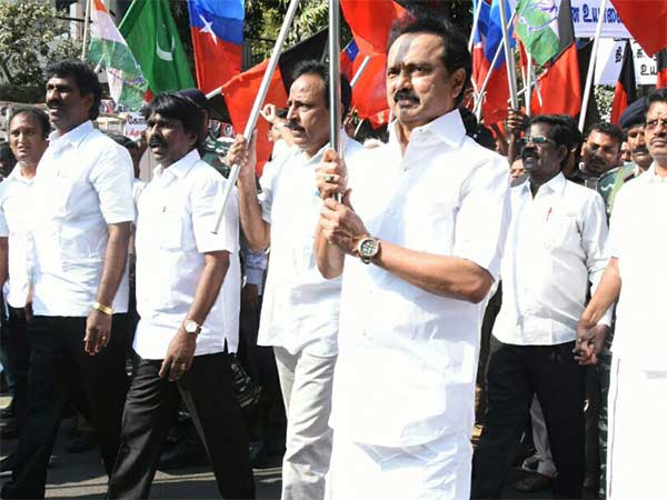 ஸ்டாலின் பயணம்