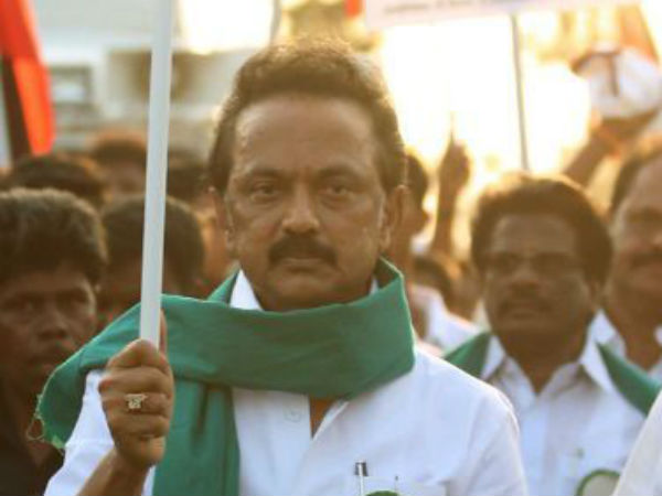 Stalin starts Cauvery Rights recovery rally for second day in Tanjore Stalin starts Cauvery Rights recovery rally for second day in Tanjore