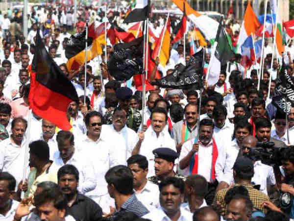 After the Assembly incident once again MK Stalin arrested After the Assembly incident once again MK Stalin arrested