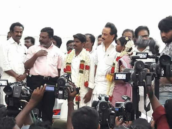 Stalin conducts marriage for a couple in Chennai Stalin conducts marriage for a couple in Chennai