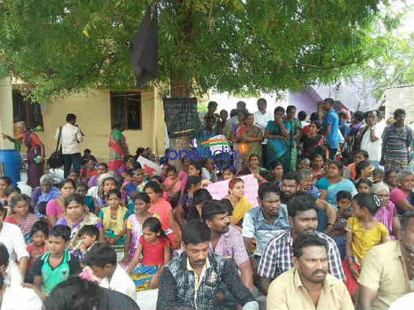 Protest continues as 51 day against sterlite plant in Thoothukudi Protest continues as 51 day against sterlite plant in Thoothukudi