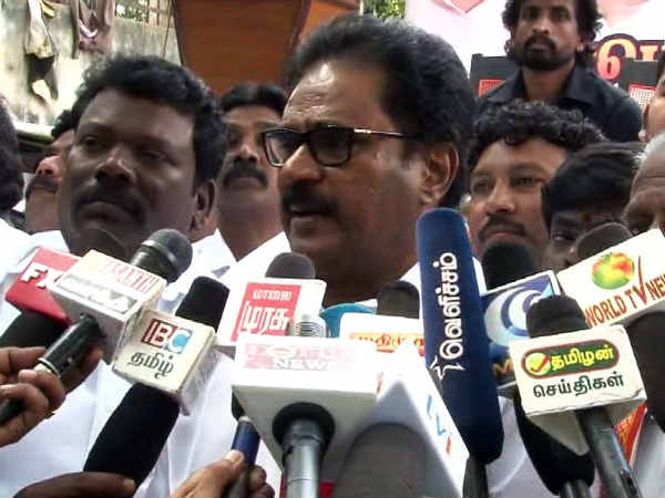 Tamizhisai should know about the protests in TN says Thirunavukkarasar Tamizhisai should know about the protests in TN says Thirunavukkarasar