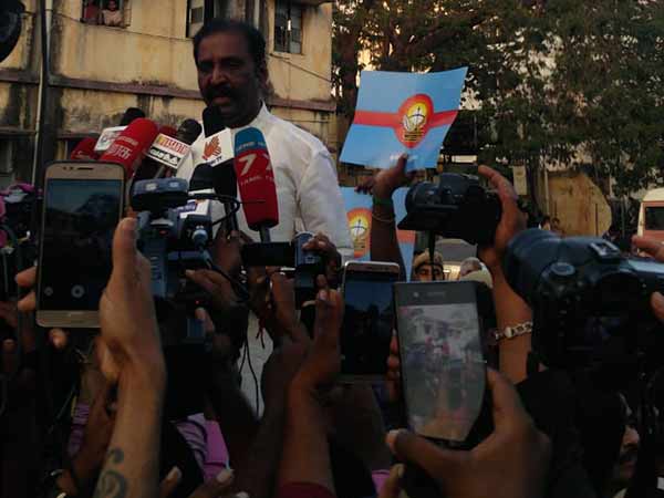 Police filed case against Bharathiraja and 500 others for their yesterday protest Police filed case against Bharathiraja and 500 others for their yesterday protest
