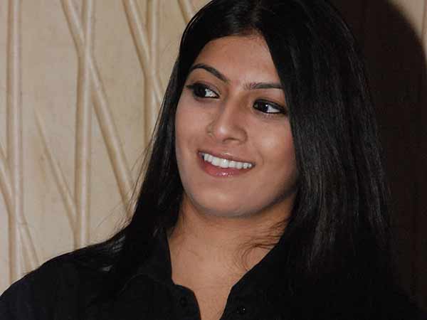 Wow what a country we live in says Varalakshmi Wow what a country we live in says Varalakshmi