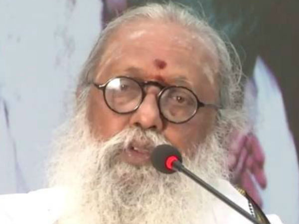 20-வயதில் கவிஞரானார்