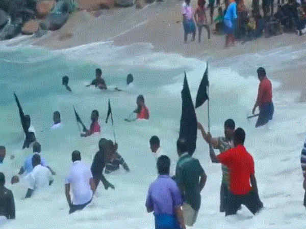 Fishermen protest near Kanniyakumari Fishermen protest near Kanniyakumari