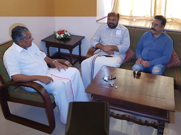 Kamalhassan meets Kerala CM Pinrayi Vijayan at his home today Kamalhassan meets Kerala CM Pinrayi Vijayan at his home today