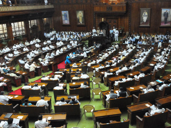 The Karnataka Legislative Assembly meets at 11am tomorrow: Governor The Karnataka Legislative Assembly meets at 11am tomorrow: Governor