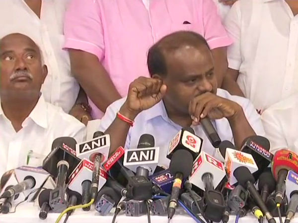 2 பேரை தூக்குவோம்