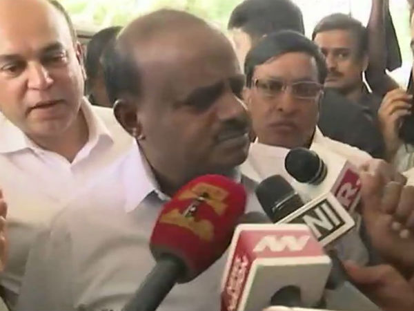 குமாரசாமி தேர்வு