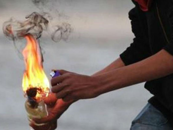 Petrol Bomb Hurled At Advocates House In Sathyamangalam Petrol Bomb Hurled At Advocates House In Sathyamangalam