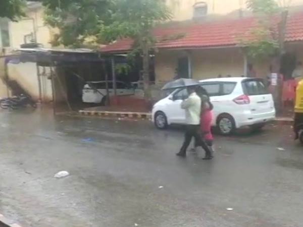 Karnataka Election: Rain in Hubli affecting voting, amidst low polling percentage Karnataka Election: Rain in Hubli affecting voting, amidst low polling percentage