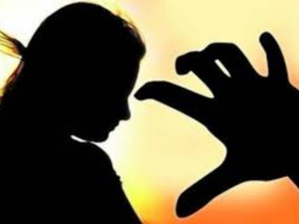10 வயது மகளை தாயே தொழில் அதிபருக்கு விருந்தாக்கிய கொடூரம்: சிசிடிவி காட்சியால் அம்பலமான பயங்கரம் 