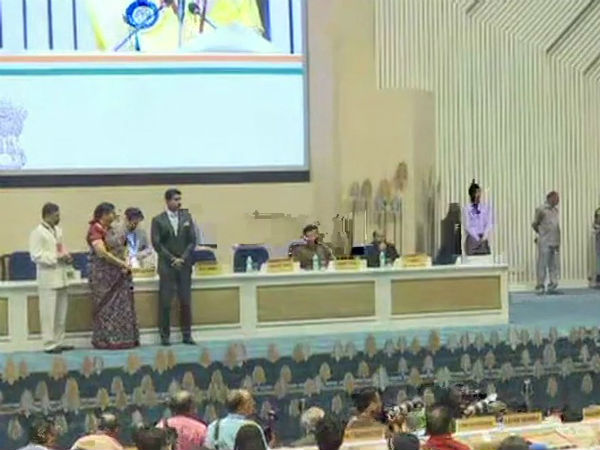 கலைஞர்கள் அதிர்ச்சி