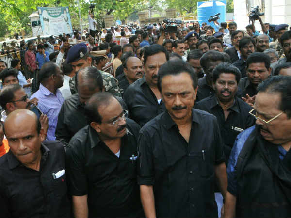 DMK raises Tuticorin Shooting issue in TN Legislative Assembly, Brings Fire DMK raises Tuticorin Shooting issue in TN Legislative Assembly, Brings Fire