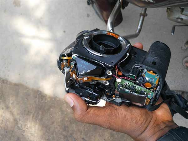 https://tamil.oneindia.com/news/tamilnadu/police-force-attacks-the-crew-reporters-who-gathers-news-320427.html https://tamil.oneindia.com/news/tamilnadu/police-force-attacks-the-crew-reporters-who-gathers-news-320427.html