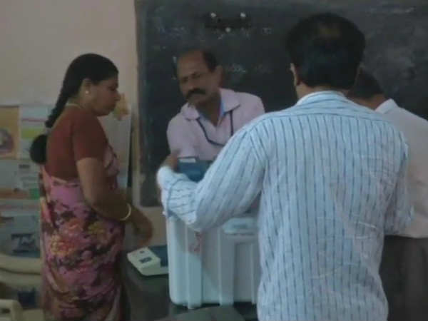 EVM malfunctioning reported in several booths EVM malfunctioning reported in several booths