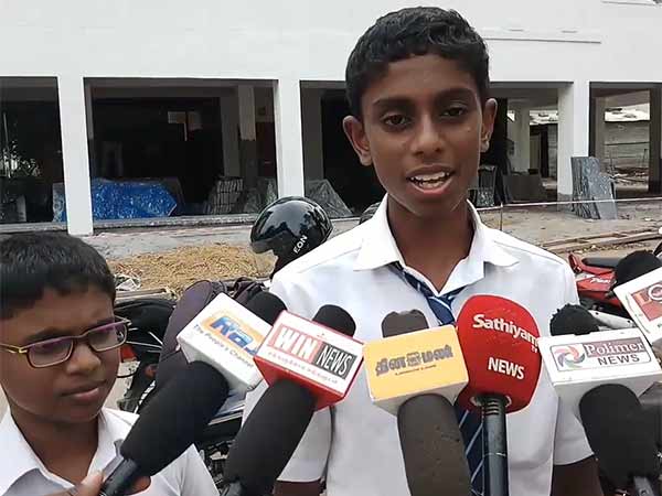2 children complained to their father in Kovai 2 children complained to their father in Kovai