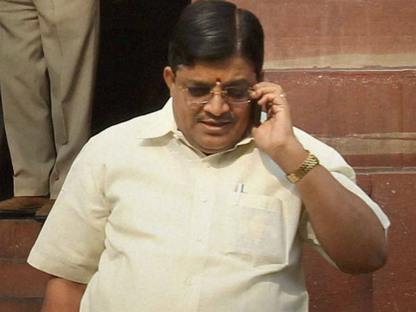 Kamal presence in Politics is Doubts says Maitreyan Kamal presence in Politics is Doubts says Maitreyan