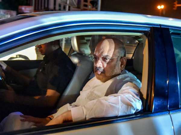 Amit Shah goes to Kashmir after a big blow in the state government Amit Shah goes to Kashmir after a big blow in the state government