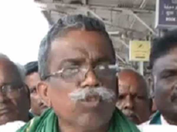 Police arrest Ayyakkannu in Assembly campus Police arrest Ayyakkannu in Assembly campus