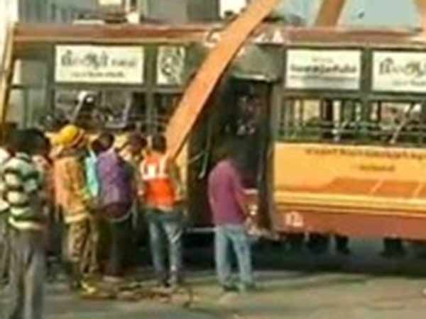 MTC bus accident in Chennai Amjikarai MTC bus accident in Chennai Amjikarai