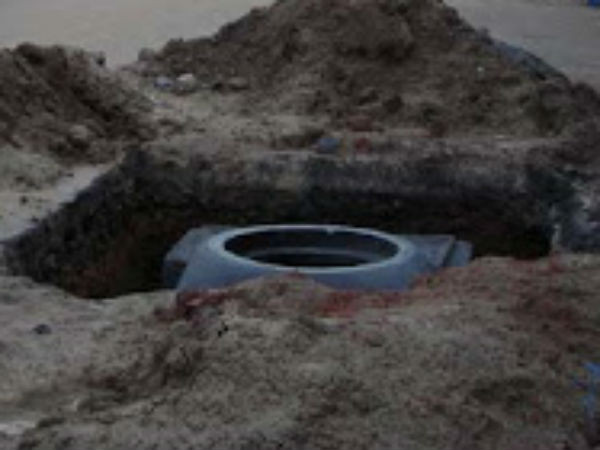 A corporation labour died while drainage cleaning in Keelkattalai A corporation labour died while drainage cleaning in Keelkattalai