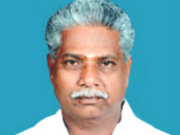 எங்கள் வீட்டு குழாயா?