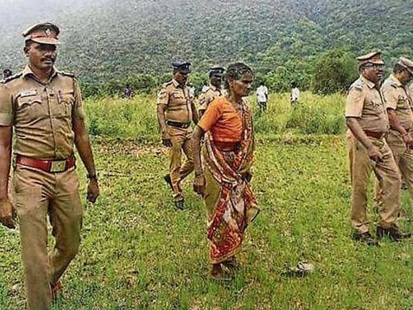 Chennai-Salem Express Highway: Elderly Woman arrest by Salem Police Chennai-Salem Express Highway: Elderly Woman arrest by Salem Police