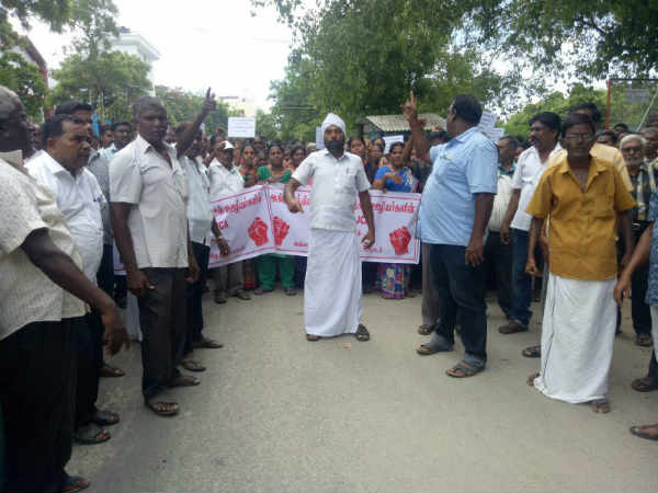rural postal workers struggle for 15th day in erode rural postal workers struggle for 15th day in erode