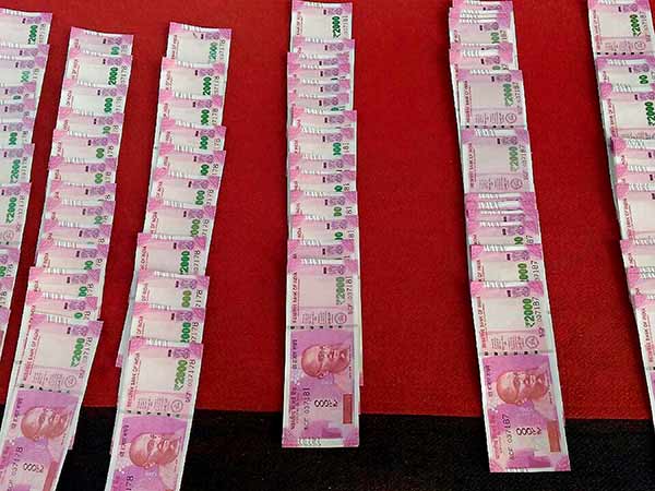 Fake currency worth Rs. 83 lakhs seized in Coimbatore Fake currency worth Rs. 83 lakhs seized in Coimbatore