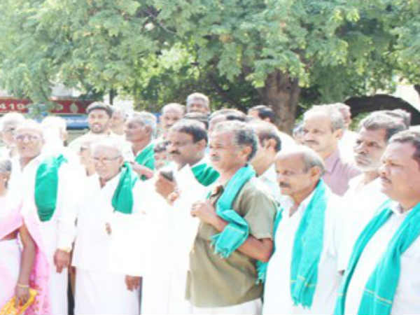 Person trying to torch himself to oppose salem chennai highway Project Person trying to torch himself to oppose salem chennai highway Project