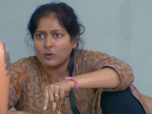 காயத்ரியின் பேட்வேர்ட்: