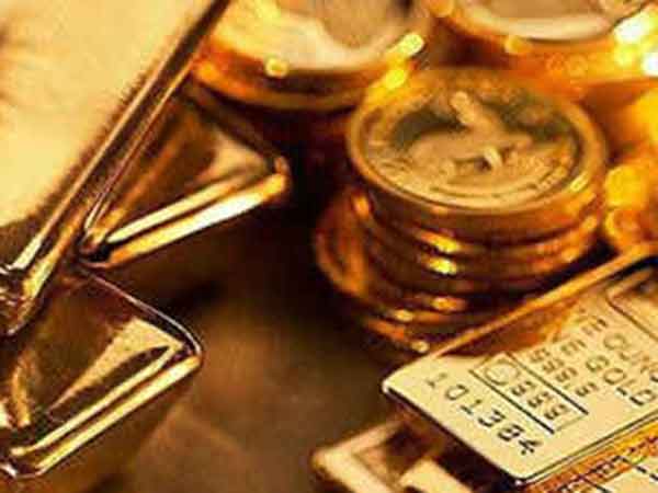 Chennai Customs arrested women for smuggling Gold Chennai Customs arrested women for smuggling Gold