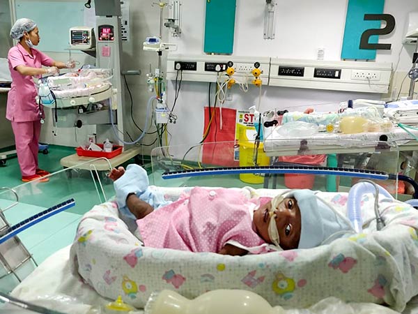 Help this Child, Who gets admitted seriously in Hospital Help this Child, Who gets admitted seriously in Hospital