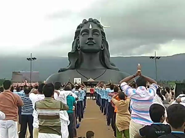 Border Security Force are Participating in the Isha Yoga Center in Kovai Border Security Force are Participating in the Isha Yoga Center in Kovai