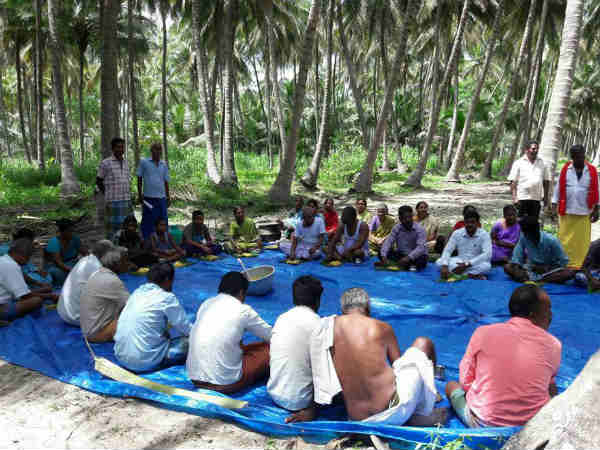 தீக்குளிக்க முயற்சி
