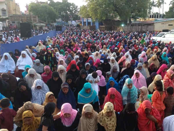Ramzan festival is celebrated in Kadayanallur Ramzan festival is celebrated in Kadayanallur