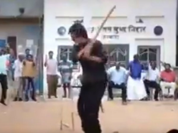 Fans shock over Rajinikanths clean bold in Kaala Fans shock over Rajinikanths clean bold in Kaala