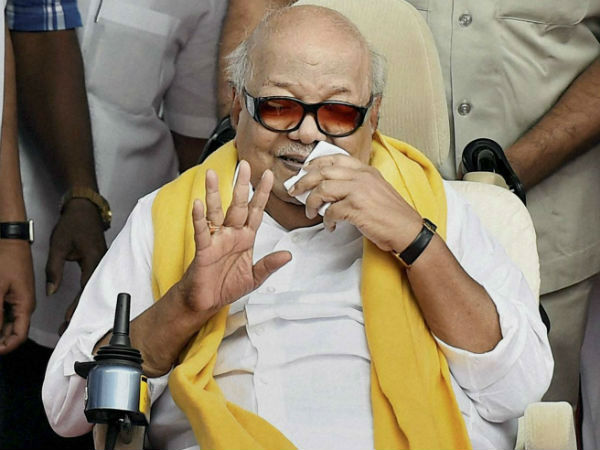 மரியாதை கொடுக்கும் பண்பு
