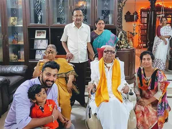 மகிழ்ச்சி